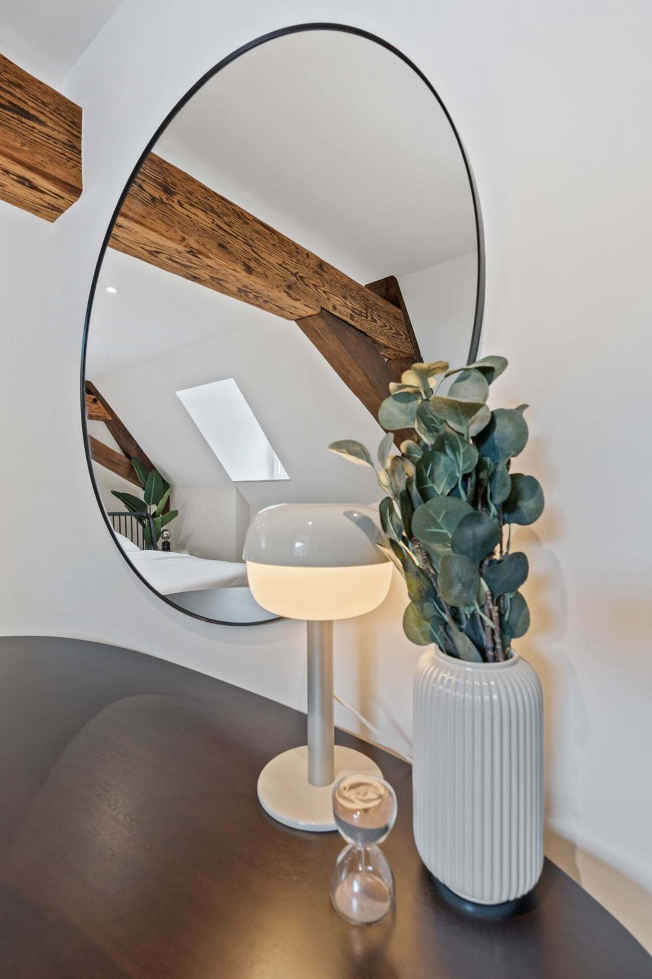 Elegant Clausen Apartment With King Bed & Wifi ルクセンブルク エクステリア 写真