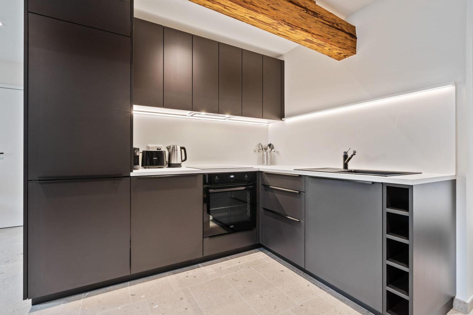 Elegant Clausen Apartment With King Bed & Wifi ルクセンブルク エクステリア 写真