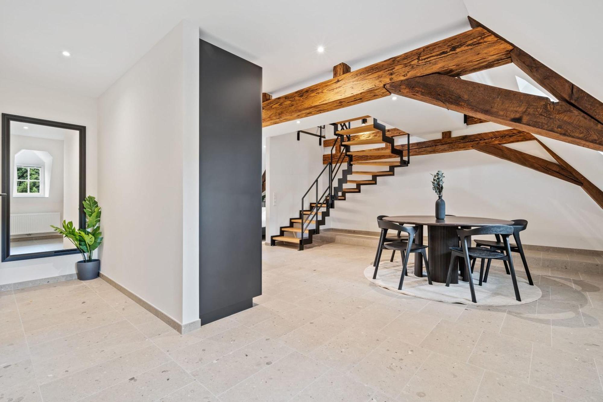 Elegant Clausen Apartment With King Bed & Wifi ルクセンブルク エクステリア 写真