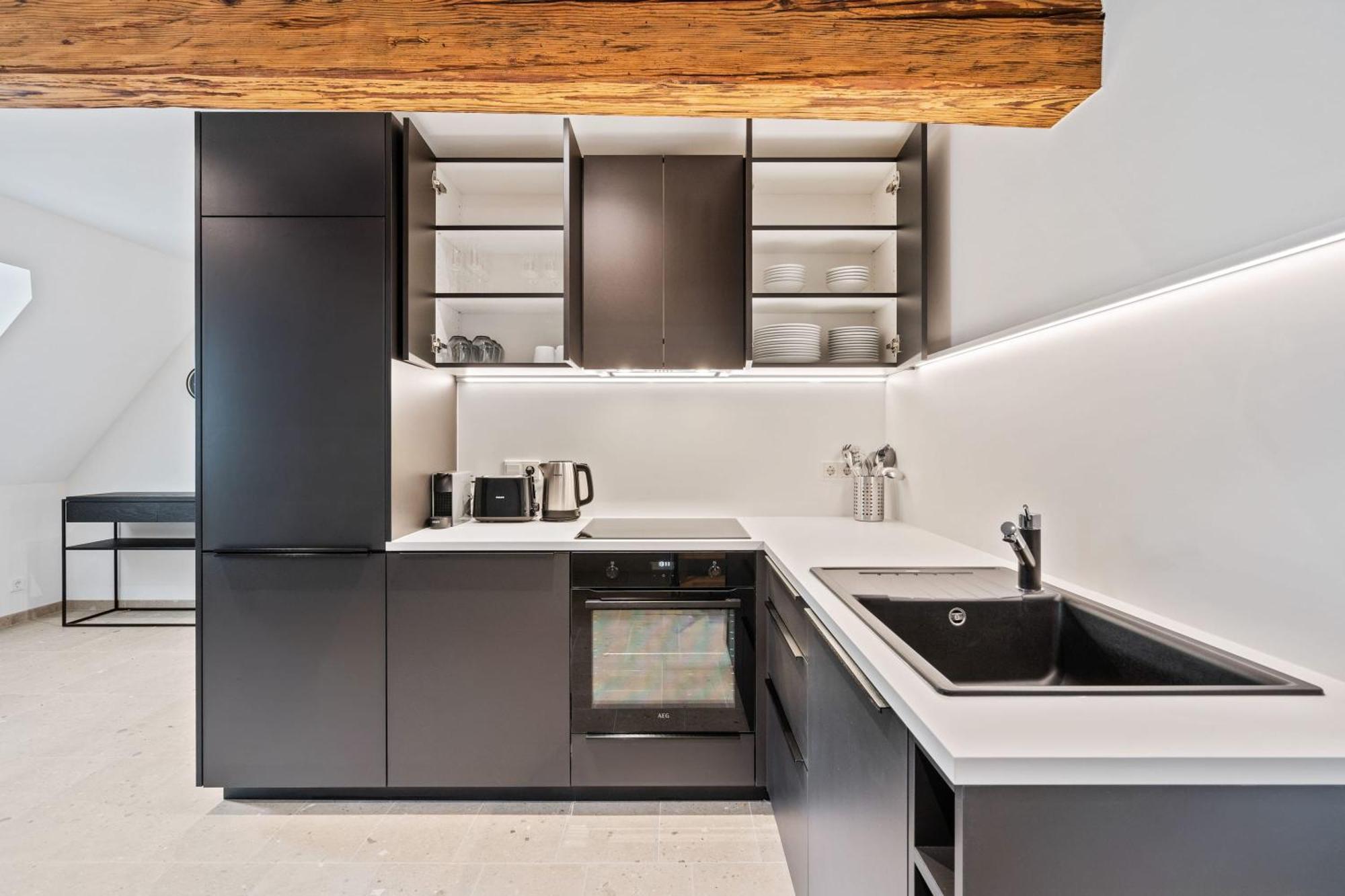 Elegant Clausen Apartment With King Bed & Wifi ルクセンブルク エクステリア 写真