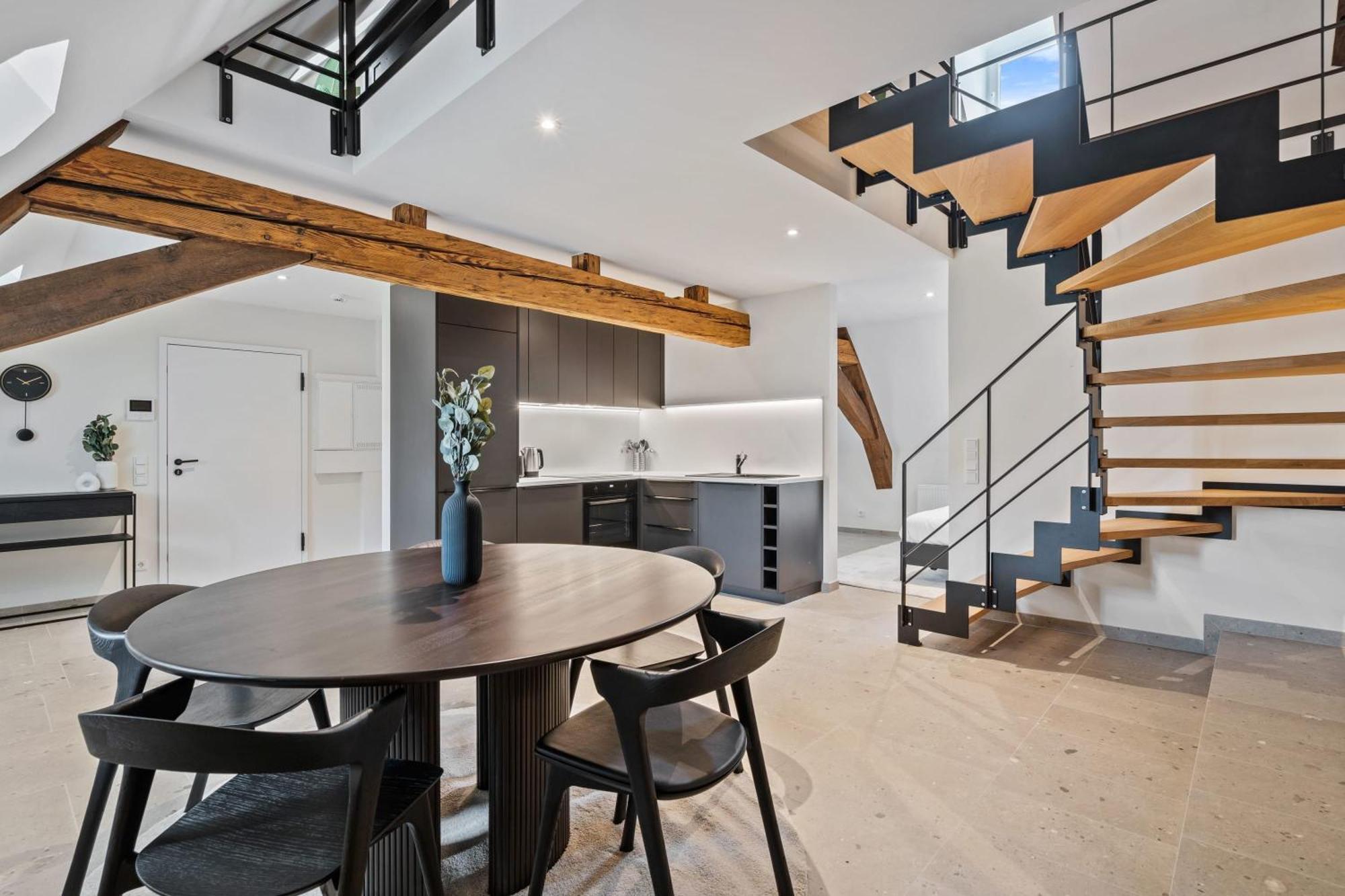 Elegant Clausen Apartment With King Bed & Wifi ルクセンブルク エクステリア 写真