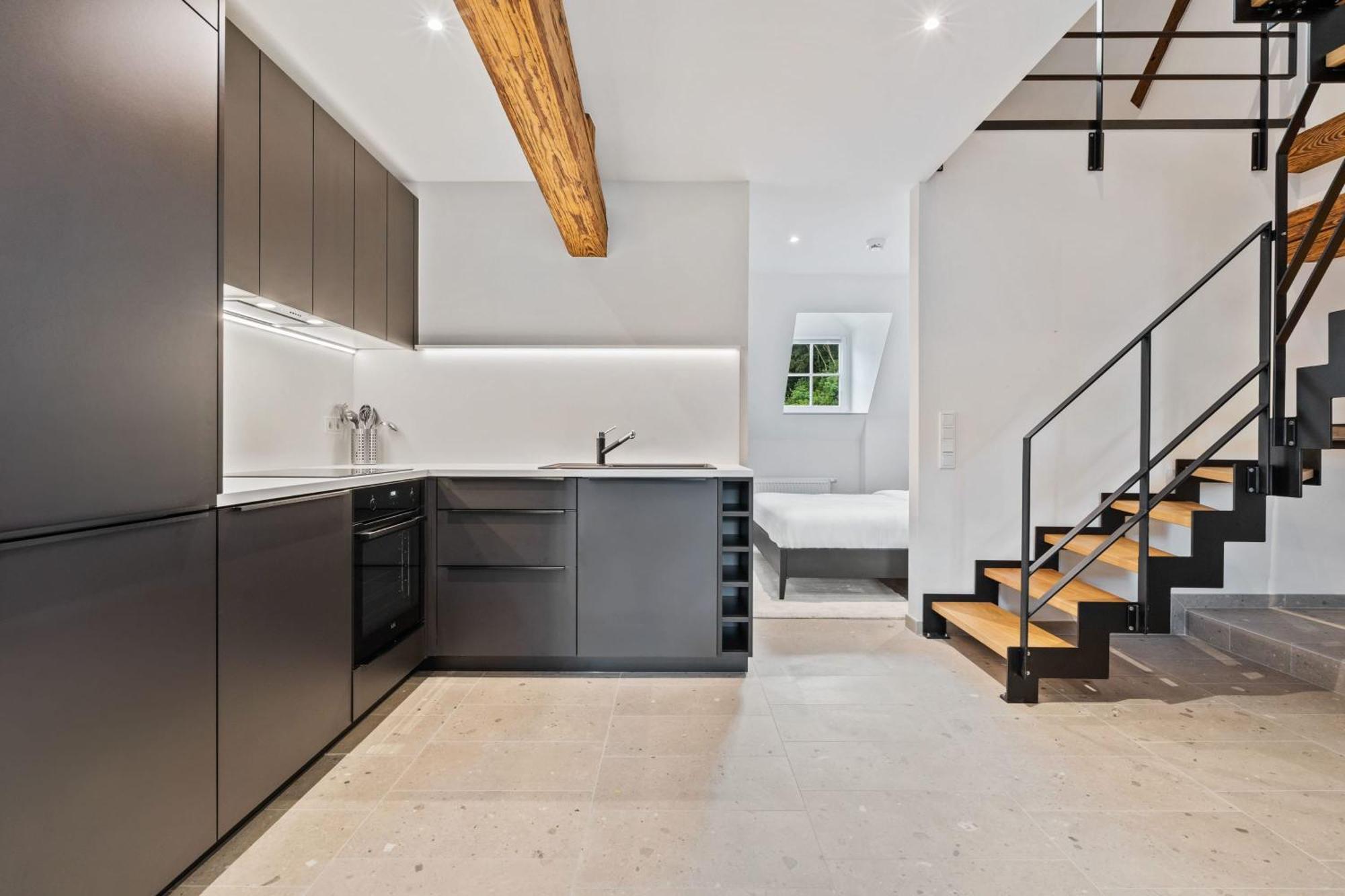 Elegant Clausen Apartment With King Bed & Wifi ルクセンブルク エクステリア 写真