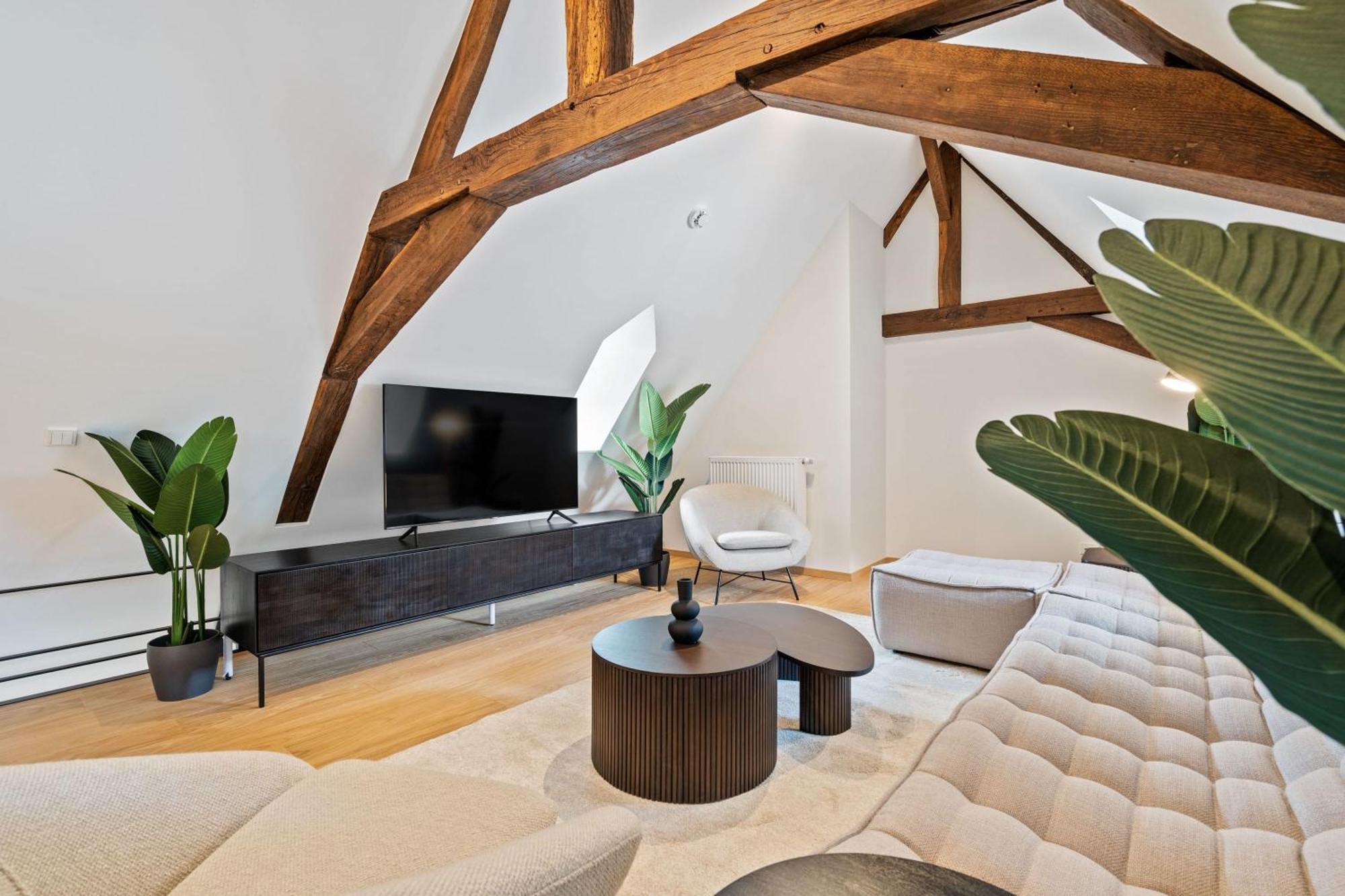 Elegant Clausen Apartment With King Bed & Wifi ルクセンブルク エクステリア 写真